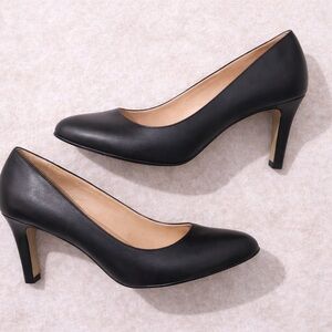 Women’s Black Classic Pumps Size 11 Closed Toe Work Heels Office Career
